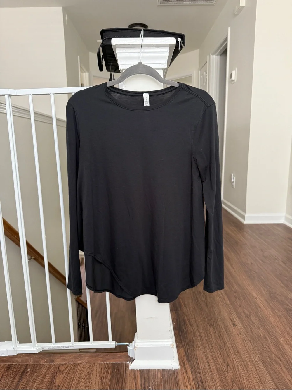 Lululemon Black Long Sleeve Athletic Lifted Relaxed Shirt Size Small 4 Medium